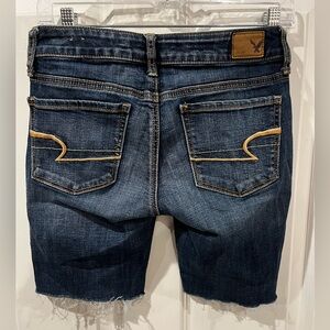 American Eagle Skinny Super Stretch Blue Denim Shorts Size 2